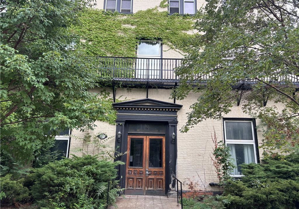 123-macnab-street-s-hamilton-ontario-40790041