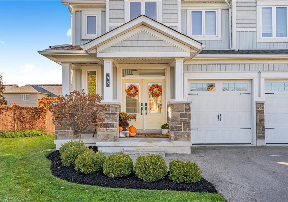 43-zaduk-court-conestogo-ontario-40790046