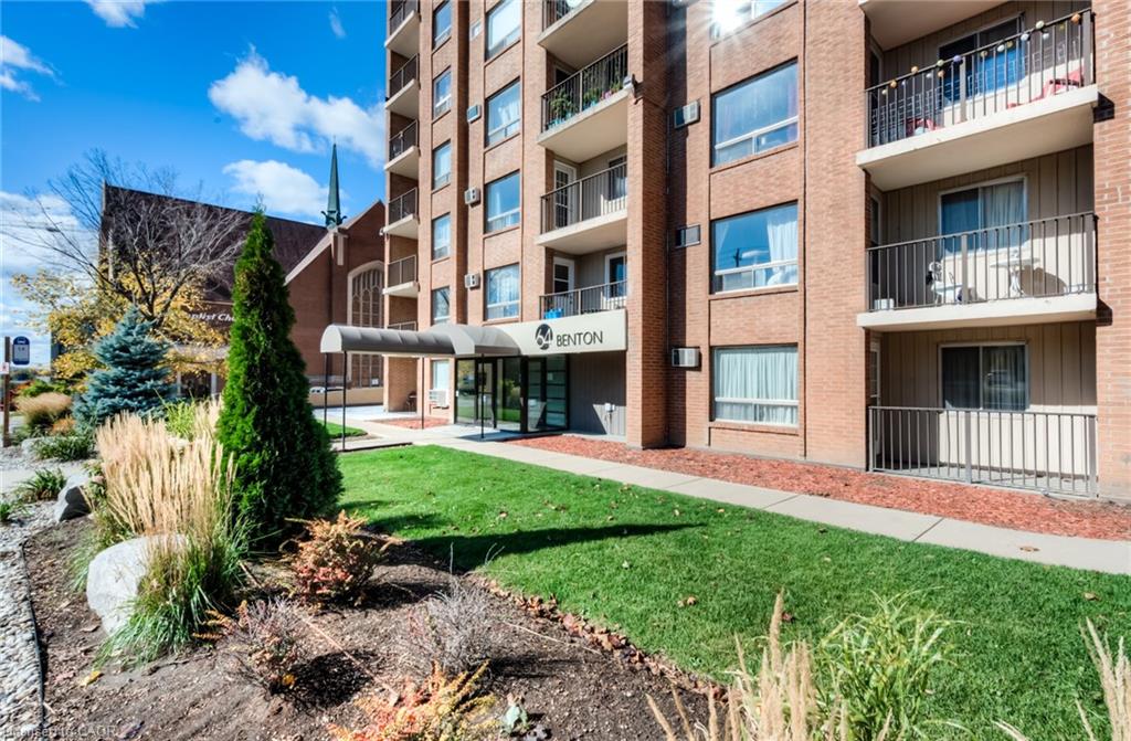 64-benton-street-kitchener-ontario-40790081