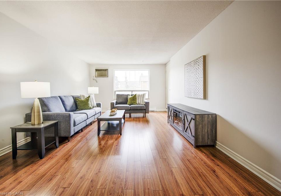 64-benton-street-kitchener-ontario-40790081
