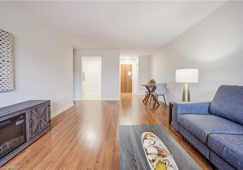 64-benton-street-kitchener-ontario-40790081