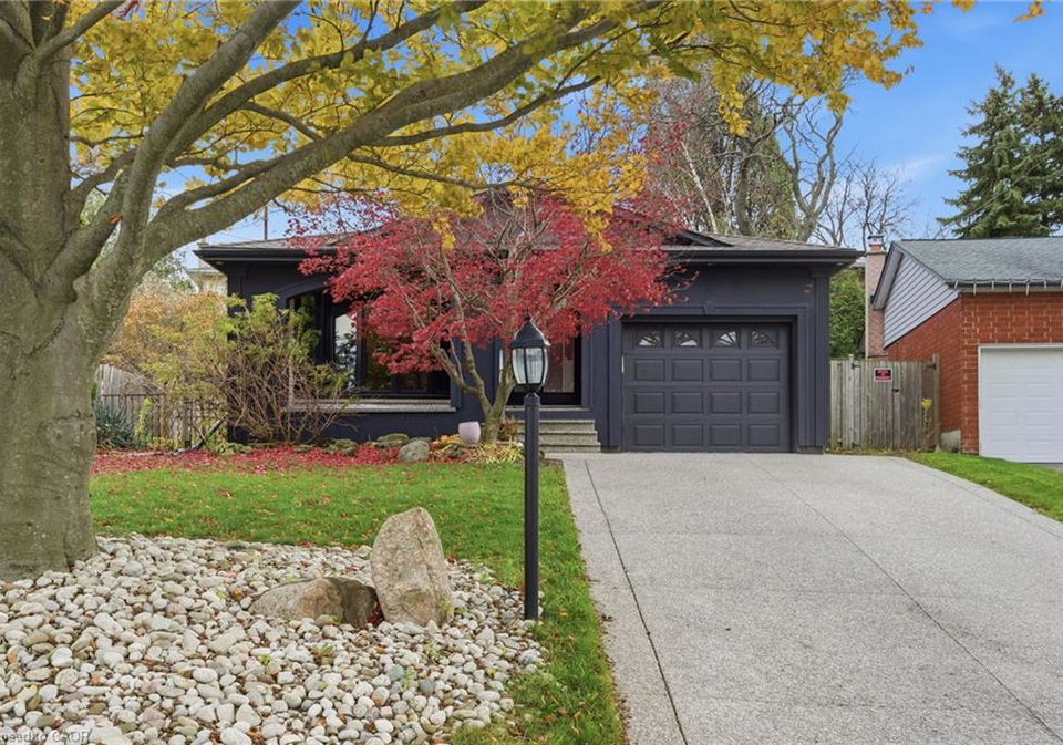 19-minstrel-court-hamilton-ontario-40790092