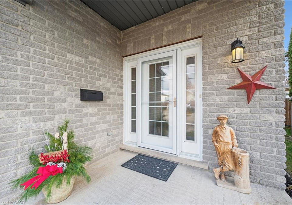 442-chesapeake-drive-waterloo-ontario-40790134
