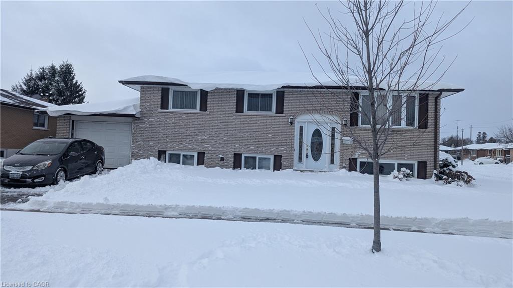 131-thunderbird-drive-cambridge-ontario-40790138