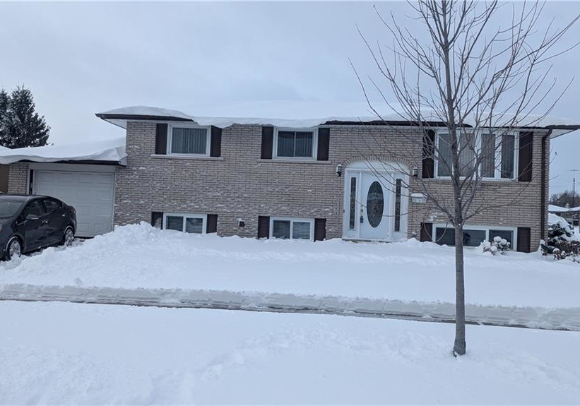 131-thunderbird-drive-cambridge-ontario-40790138