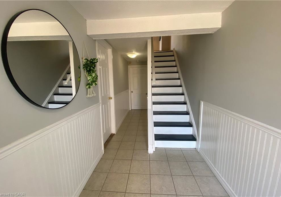 1025-upper-gage-avenue-hamilton-ontario-40790149
