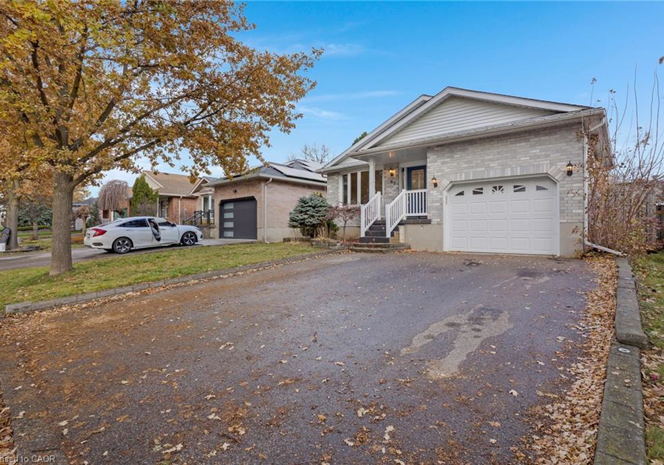 62-wildlark-crescent-kitchener-ontario-40790199