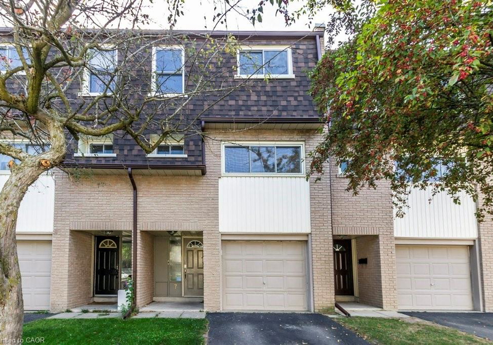 230-blair-road-cambridge-ontario-40790205