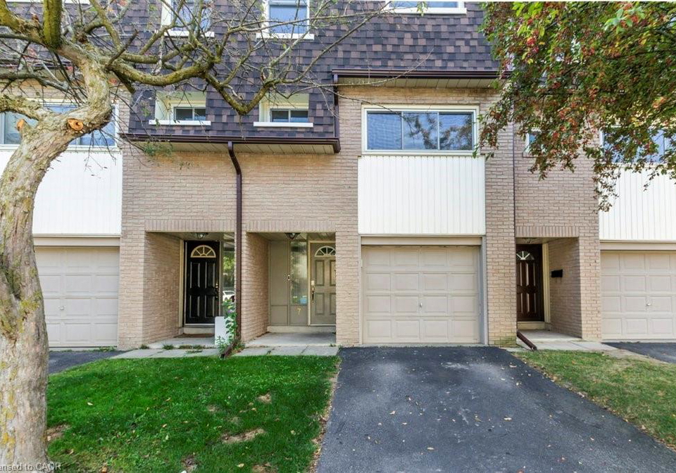 230-blair-road-cambridge-ontario-40790205