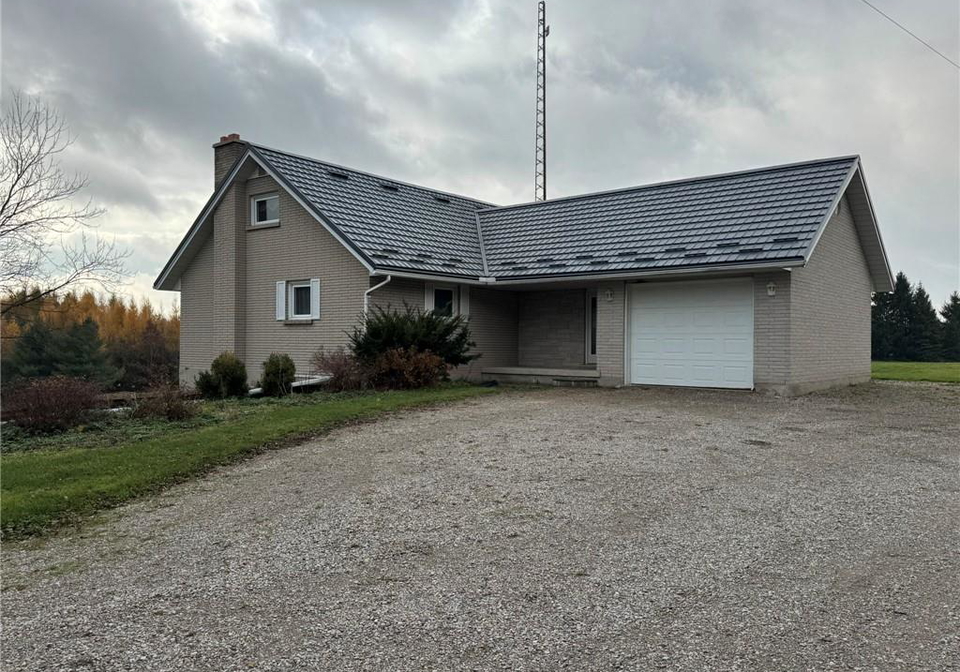 2768-nafziger-road-new-hamburg-ontario-40790318
