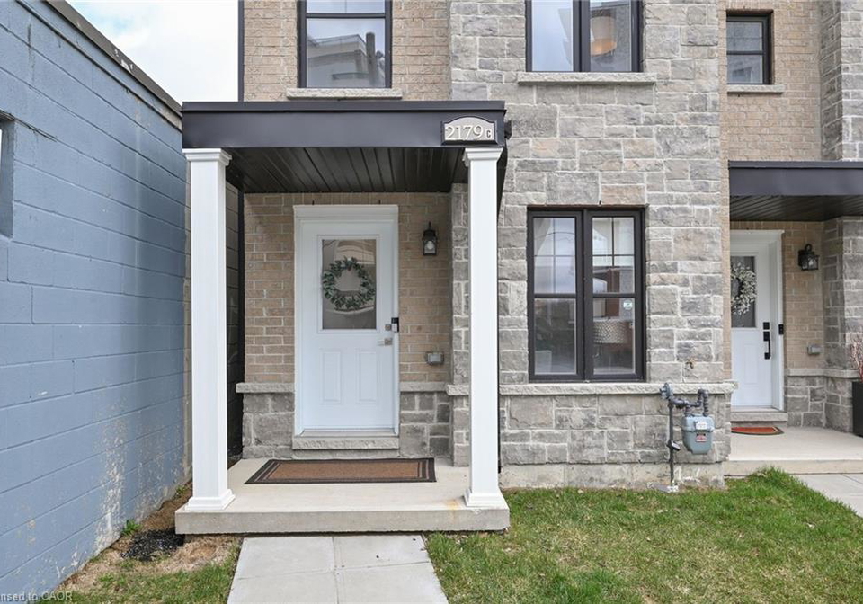 2179c-weston-road-toronto-ontario-40790322