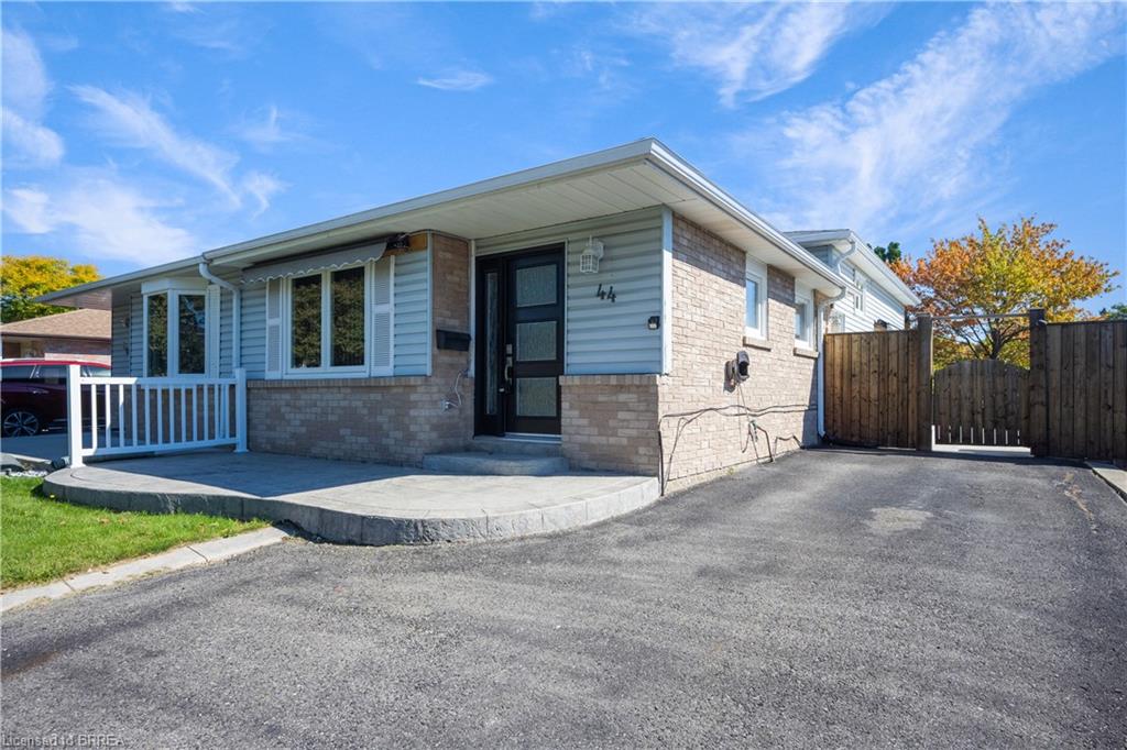 44-marblehead-crescent-brampton-ontario-40790341
