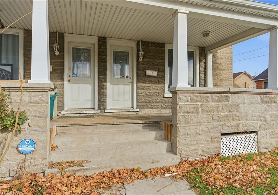 10-walnut-street-cambridge-ontario-40790369