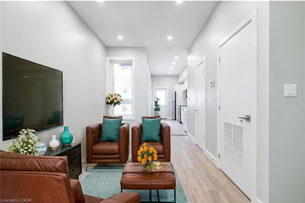 102-wellington-street-n-hamilton-ontario-40790375
