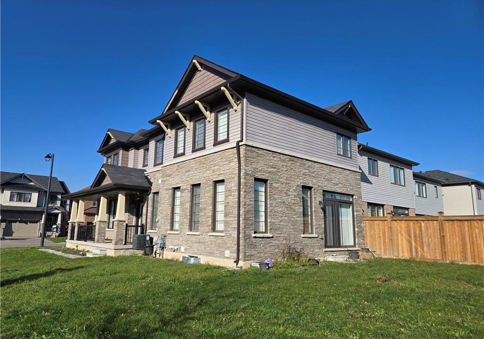 31-cactus-crescent-stoney-creek-ontario-40790415