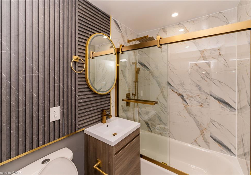 252-grenfell-street-hamilton-ontario-40790416