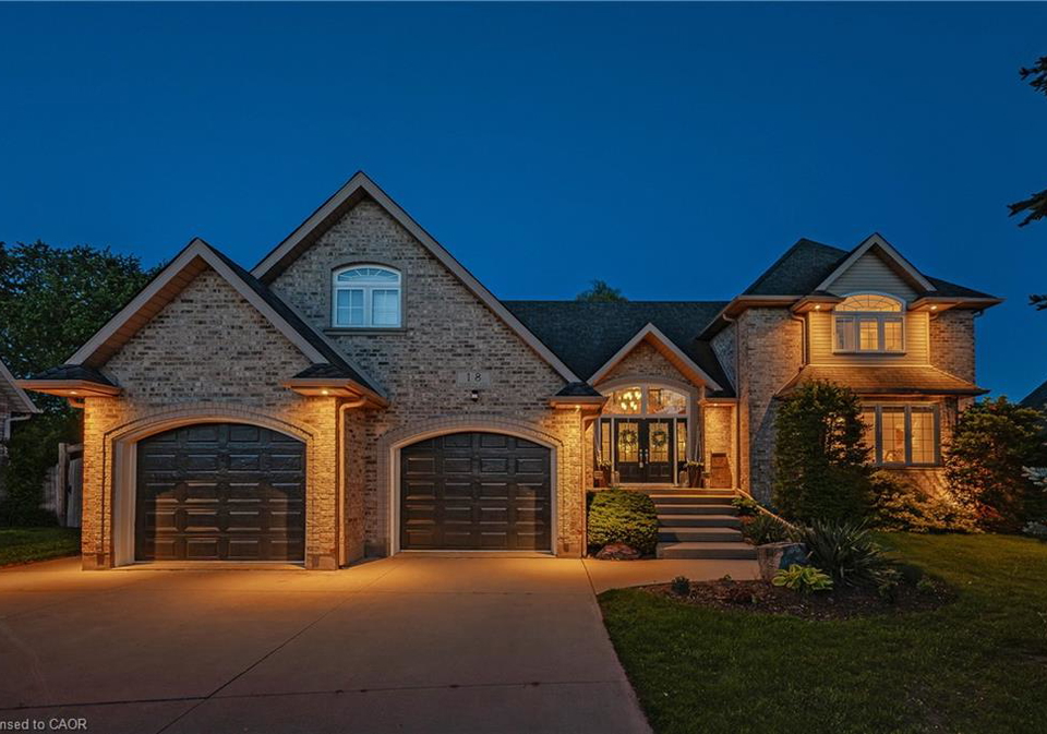 18-weberlyn-crescent-conestogo-ontario-40790503