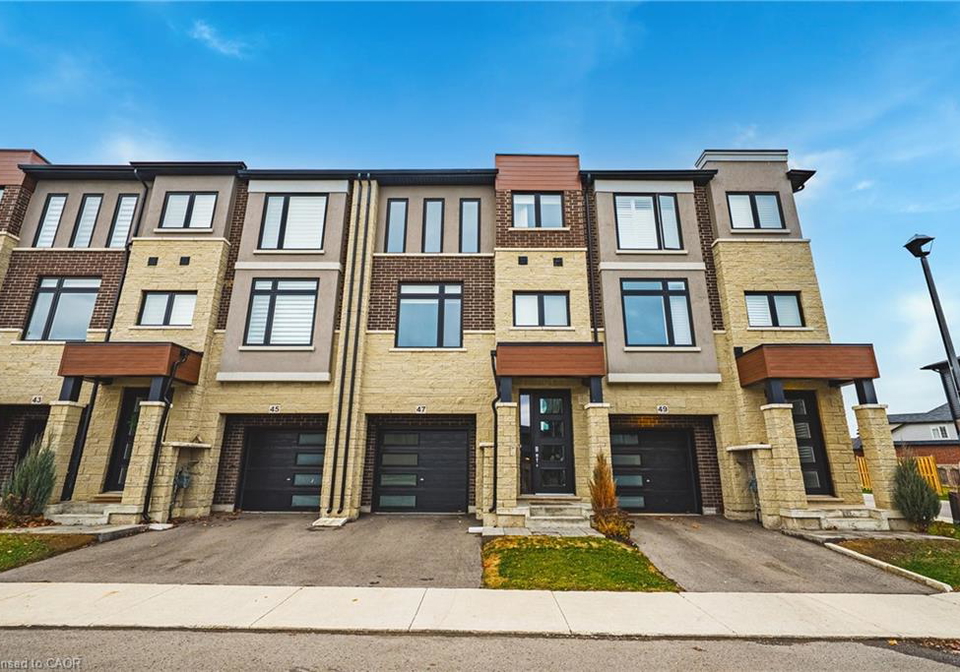 47-cadwell-lane-hamilton-ontario-40790507