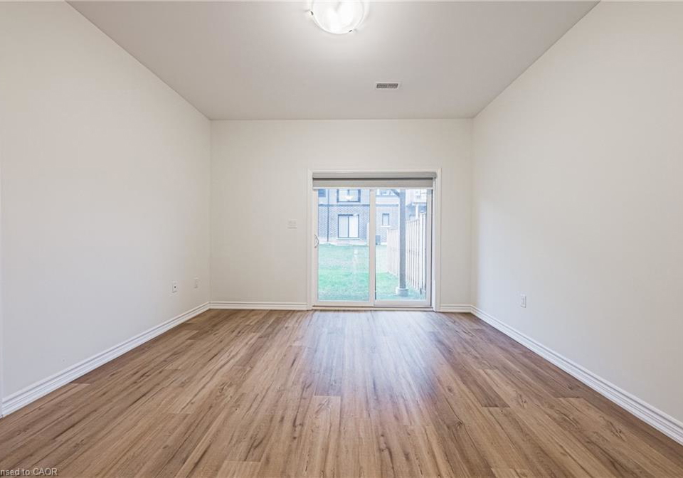 47-cadwell-lane-hamilton-ontario-40790507