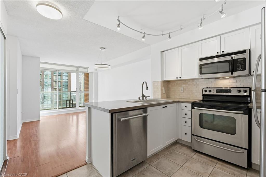 15-michael-power-place-etobicoke-ontario-40790522