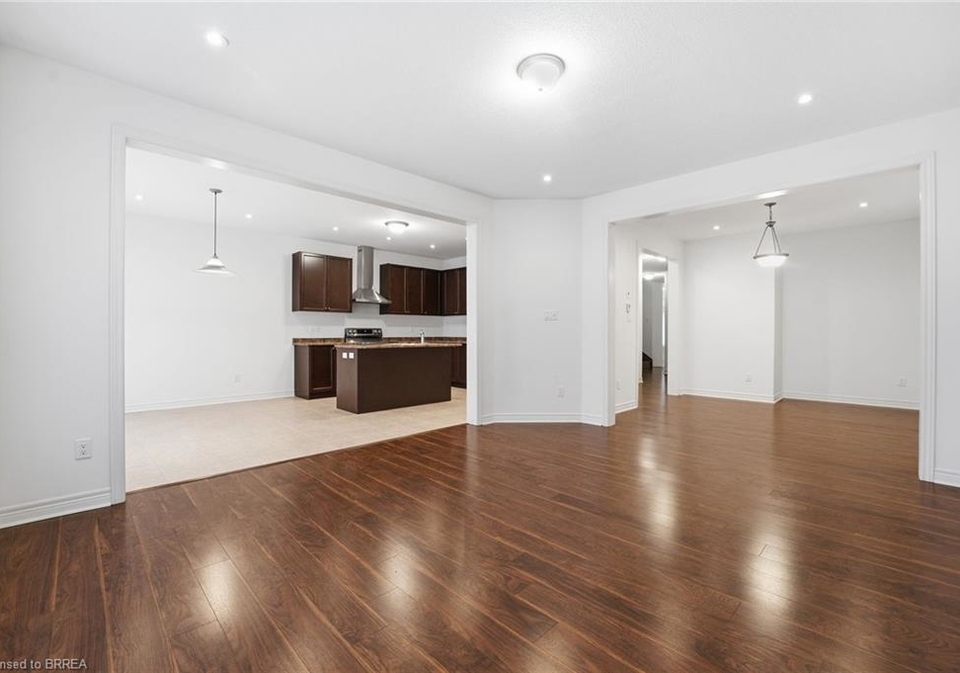 106-barlow-place-paris-ontario-40790587