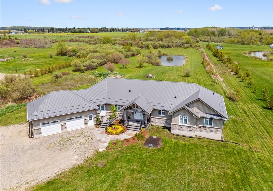 7303-fifth-line-wellington-north-ontario-40790675