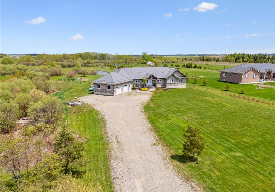 7303-fifth-line-wellington-north-ontario-40790675