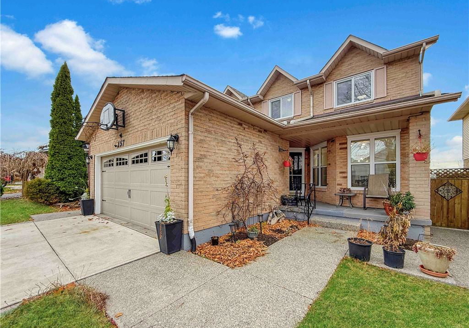 157-twin-crescent-hamilton-ontario-40790709