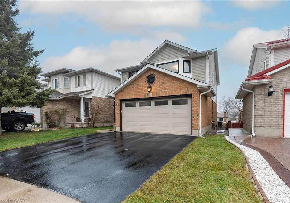 83-burnaby-crescent-kitchener-ontario-40790748