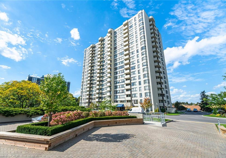 275-bamburgh-circle-toronto-ontario-40790908