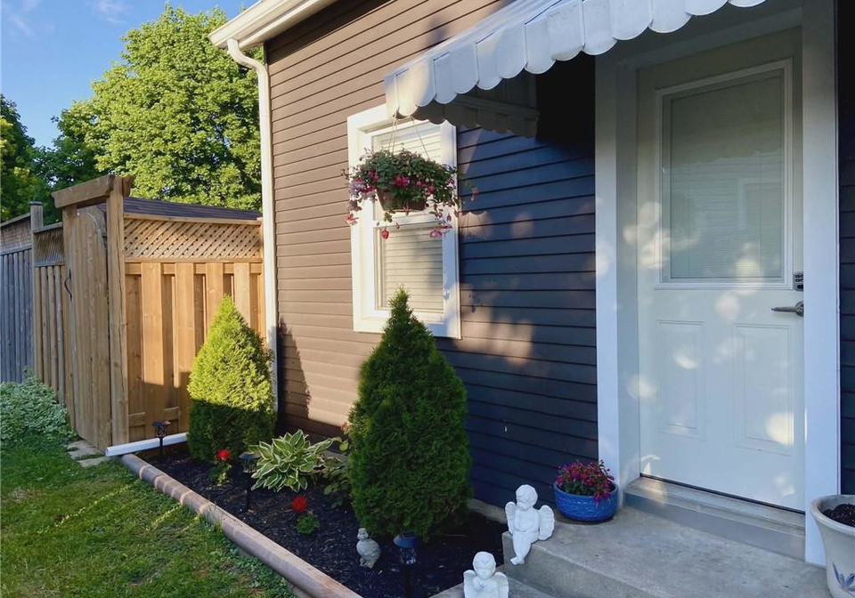 36-mount-pleasant-street-brantford-ontario-40791064