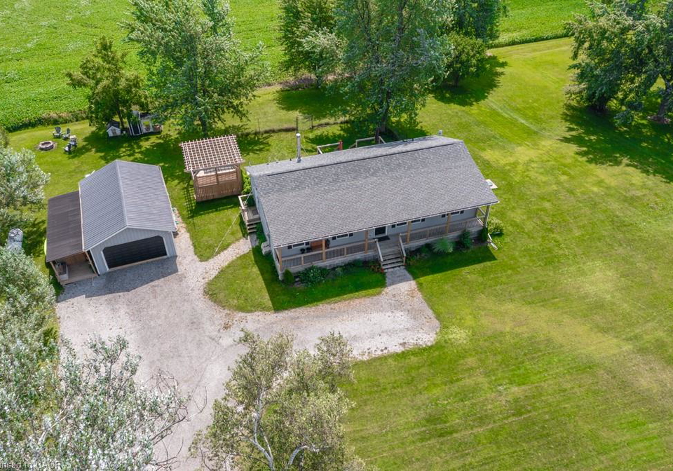 3318-6-highway-hagersville-ontario-40791128