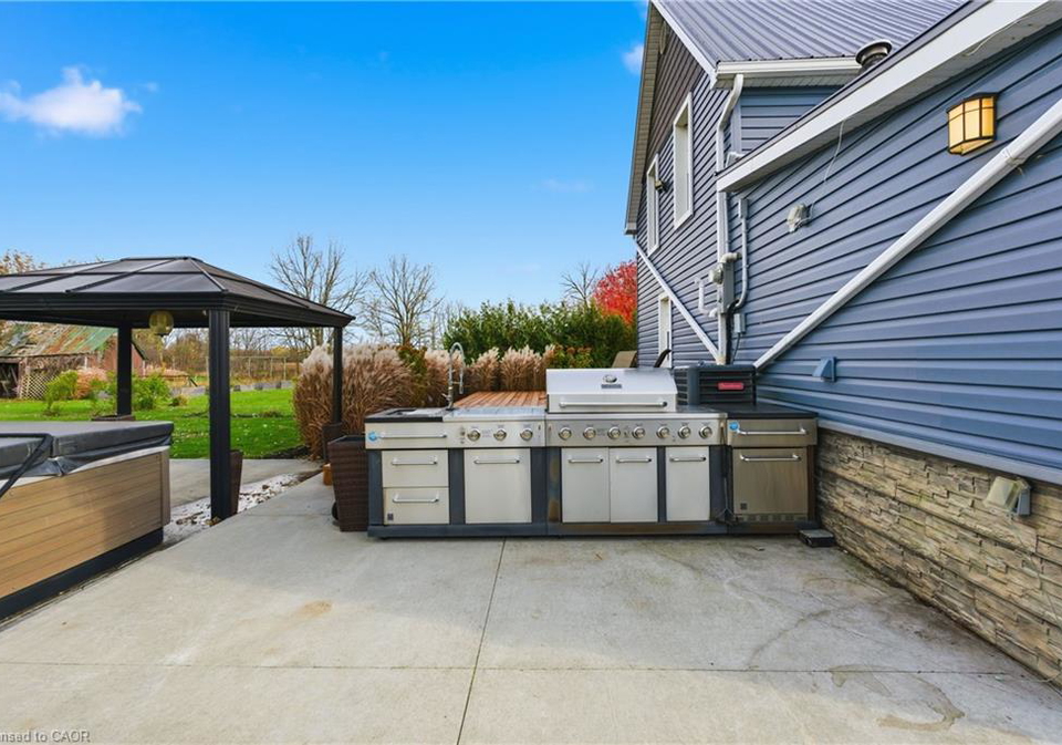 112-young-road-dunnville-ontario-40791168