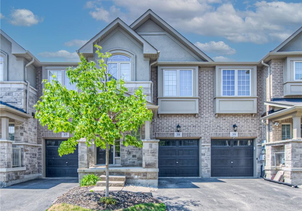 215-dundas-street-e-waterdown-ontario-40791171