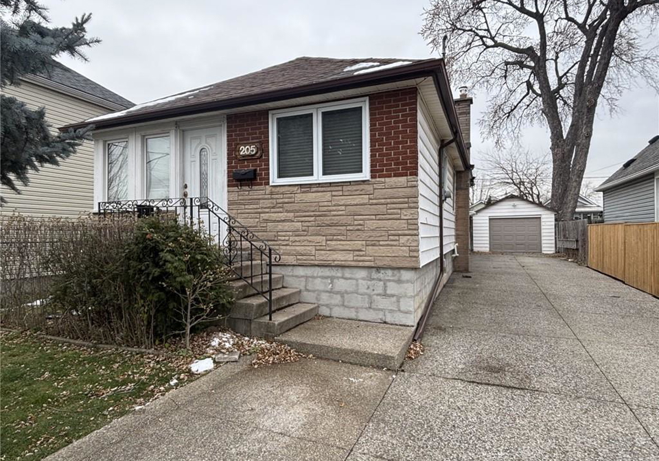 205-ivon-avenue-hamilton-ontario-40791489