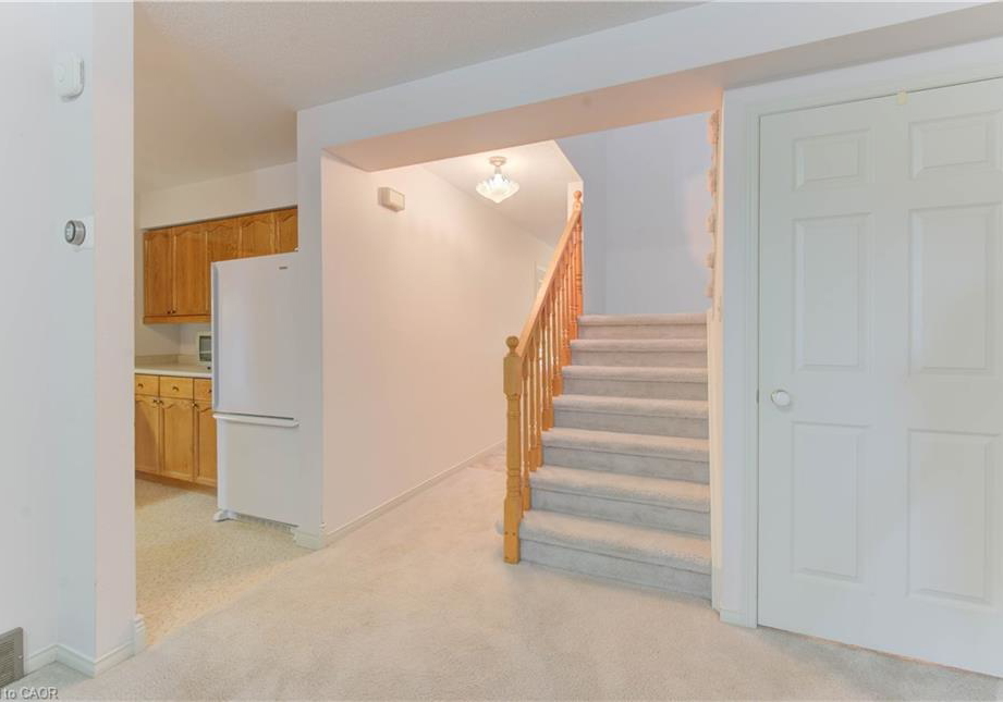 523-beechwood-drive-waterloo-ontario-40791504