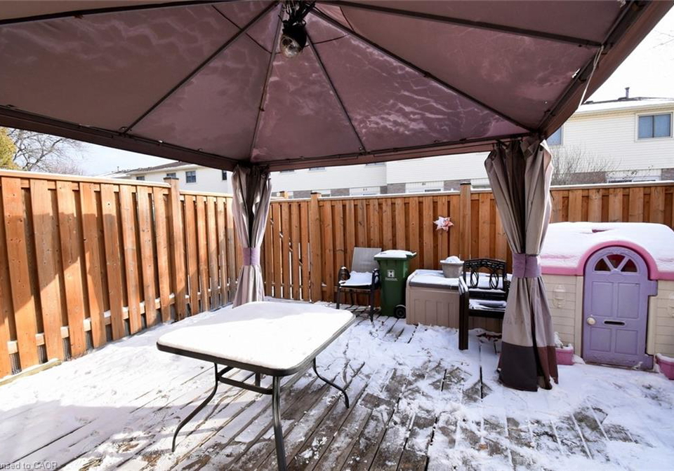 150-gateshead-crescent-stoney-creek-ontario-40791576