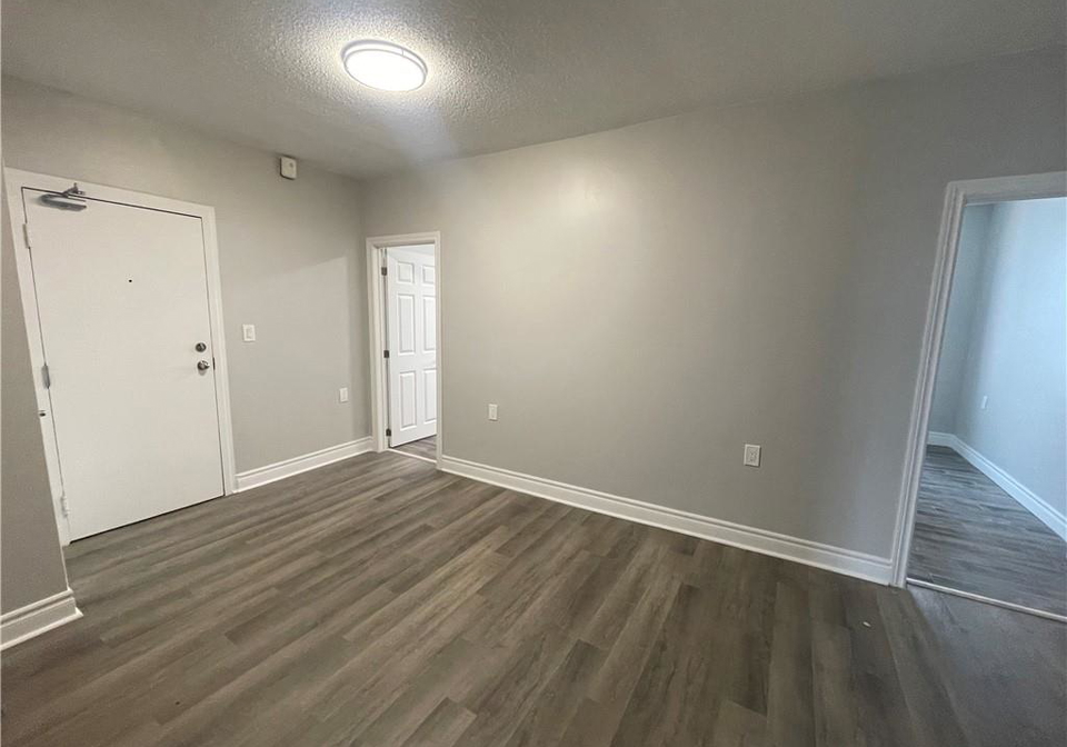 69-east-main-street-welland-ontario-40791637