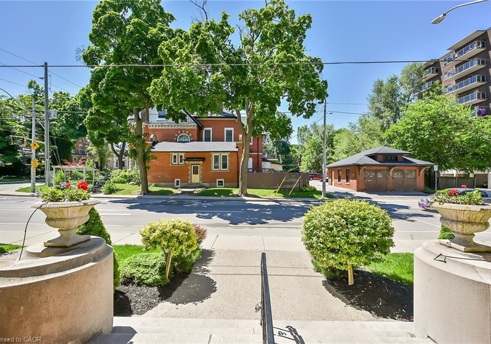 86-herkimer-street-hamilton-ontario-40791771