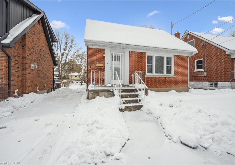 45-woodland-avenue-kitchener-ontario-40791794