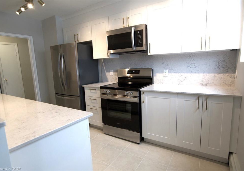 122-sixth-avenue-kitchener-ontario-40791902