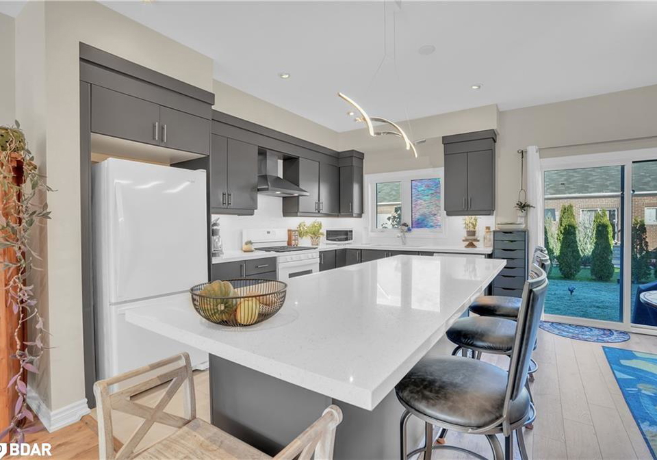 22-bianca-crescent-wasaga-beach-ontario-40791939
