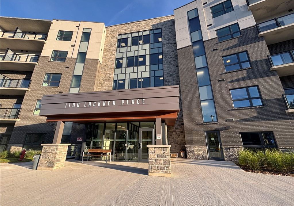 1100-lackner-place-kitchener-ontario-40792252