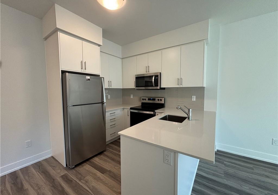 1100-lackner-place-kitchener-ontario-40792252
