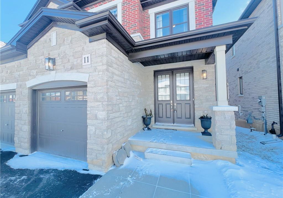 11-cherry-blossom-heights-hamilton-ontario-40792259