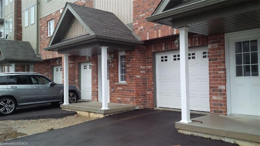 55-mooregate-crescent-kitchener-ontario-40792272