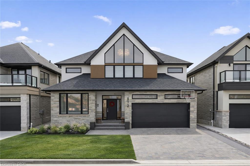 972-stonecliffe-walk-kitchener-ontario-40792292