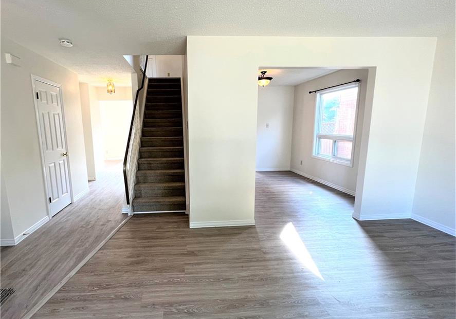 291-canterbury-drive-waterloo-ontario-40792365