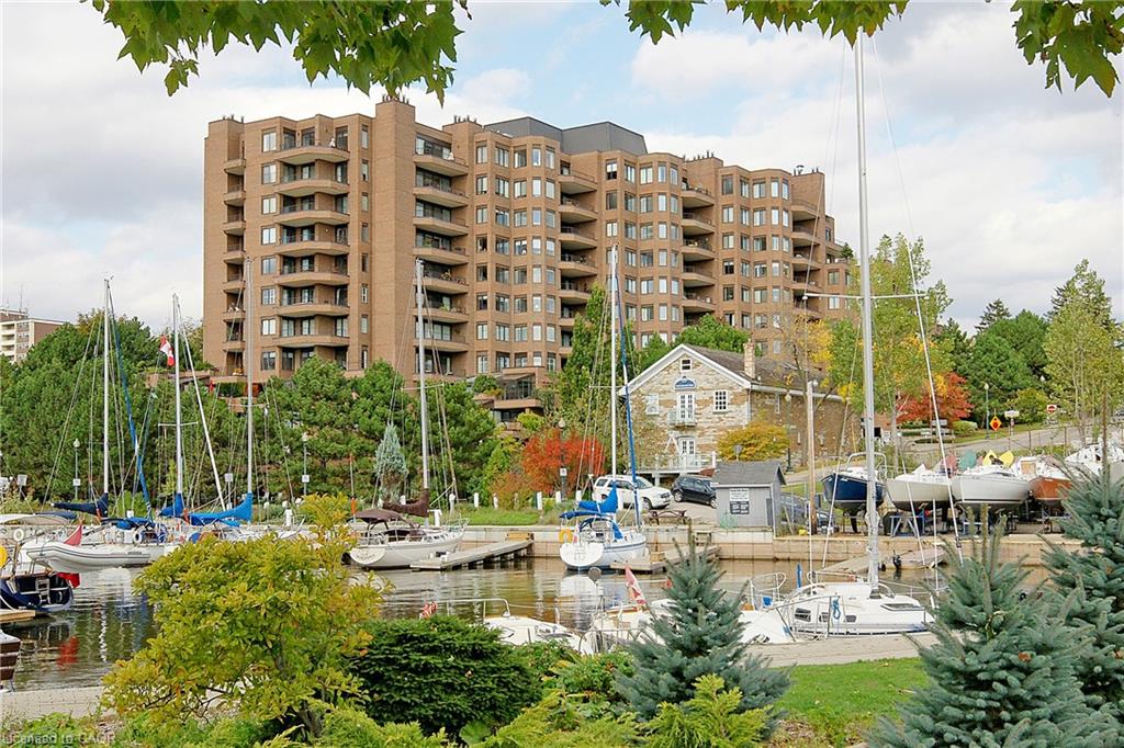 100-lakeshore-road-e-oakville-ontario-40792373