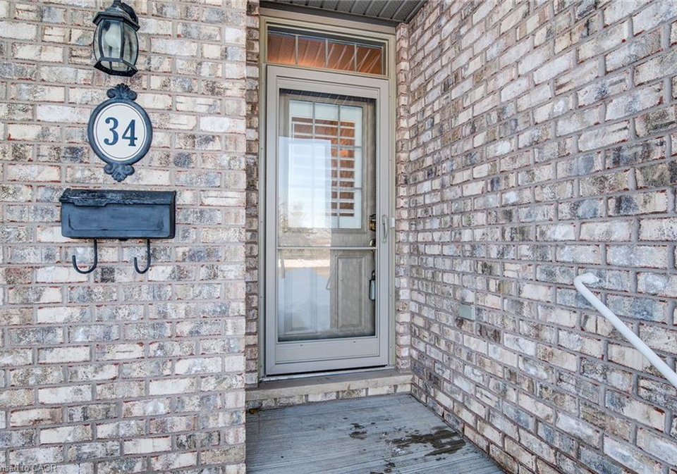 34-livingston-boulevard-baden-ontario-40792389